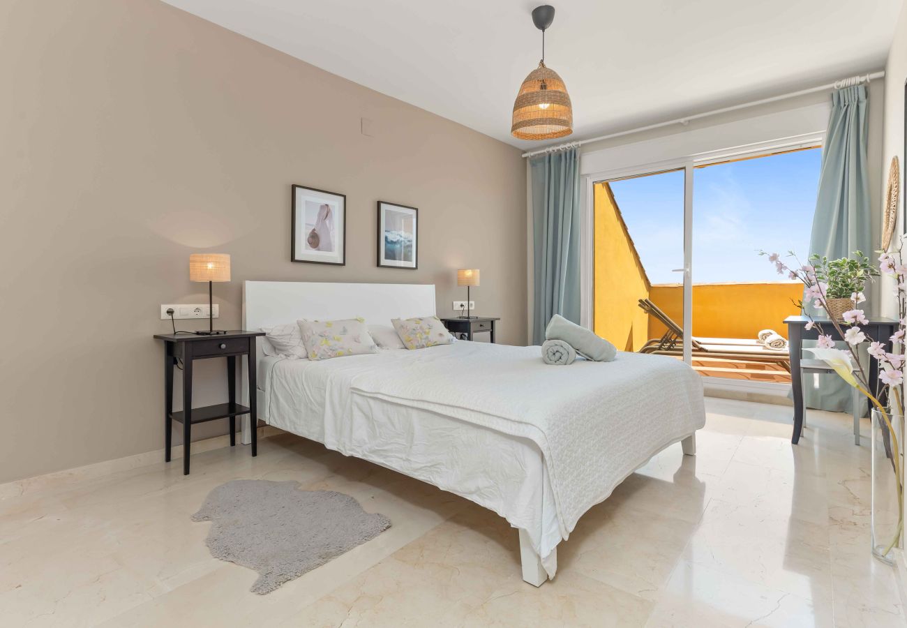 Apartment in Fuengirola -  Magical Sea views, pool, gym, padel - close to town and beach