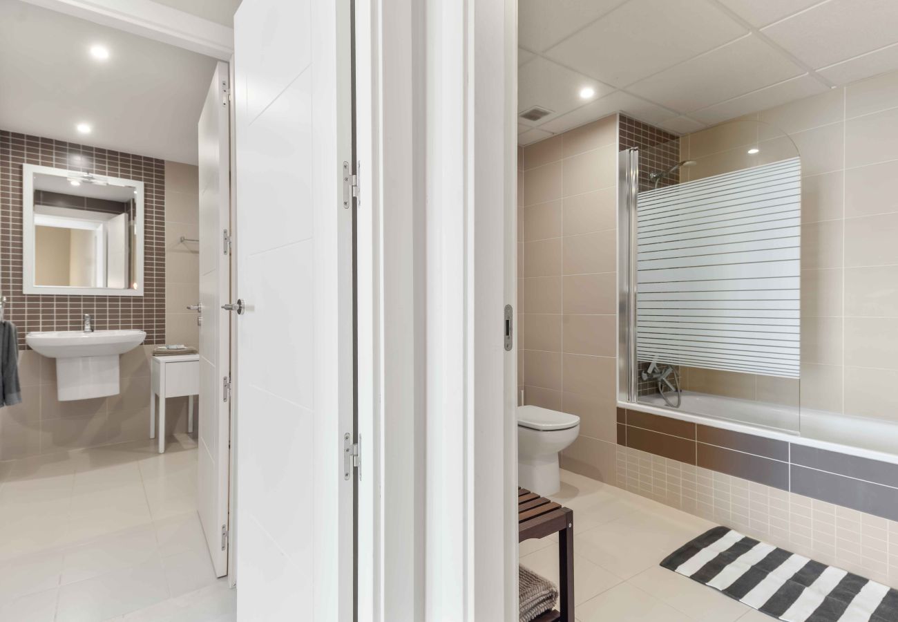 Apartment in Fuengirola -  Magical Sea views, pool, gym, padel - close to town and beach