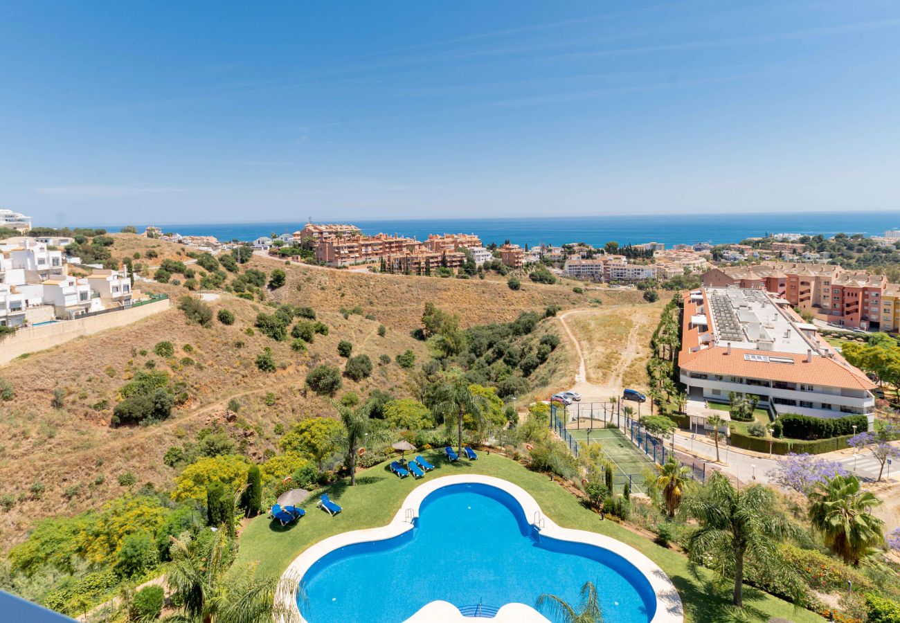 Apartment in Fuengirola -  Magical Sea views, pool, gym, padel - close to town and beach