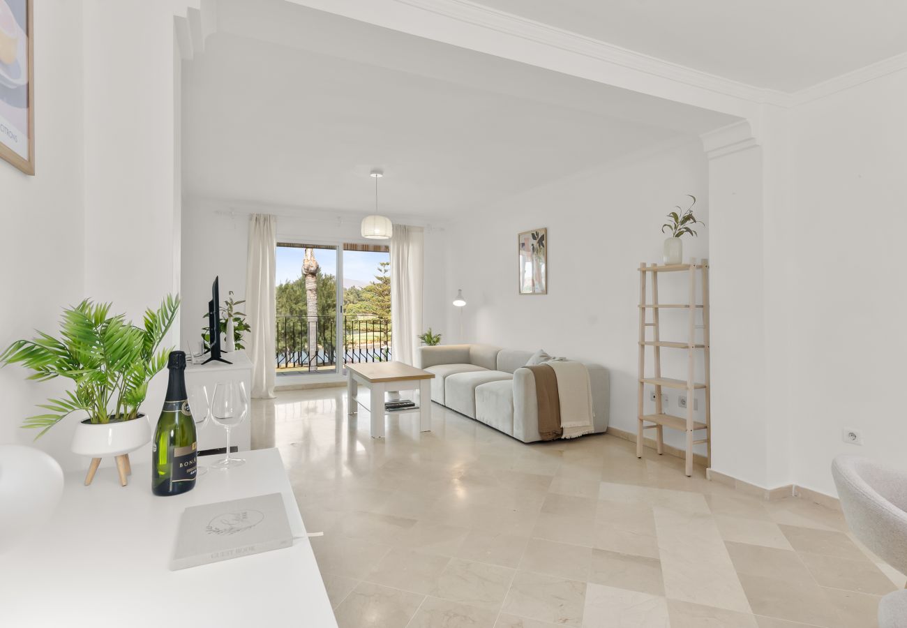Apartment in Mijas - Frontline Golf Retreat with Heated Pool, Lake Views and Beautiful Sunsets