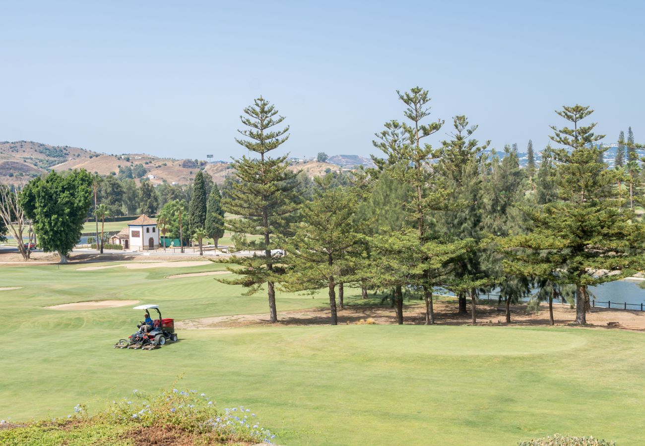 Apartment in Mijas - Frontline Golf Retreat with Heated Pool, Lake Views and Beautiful Sunsets