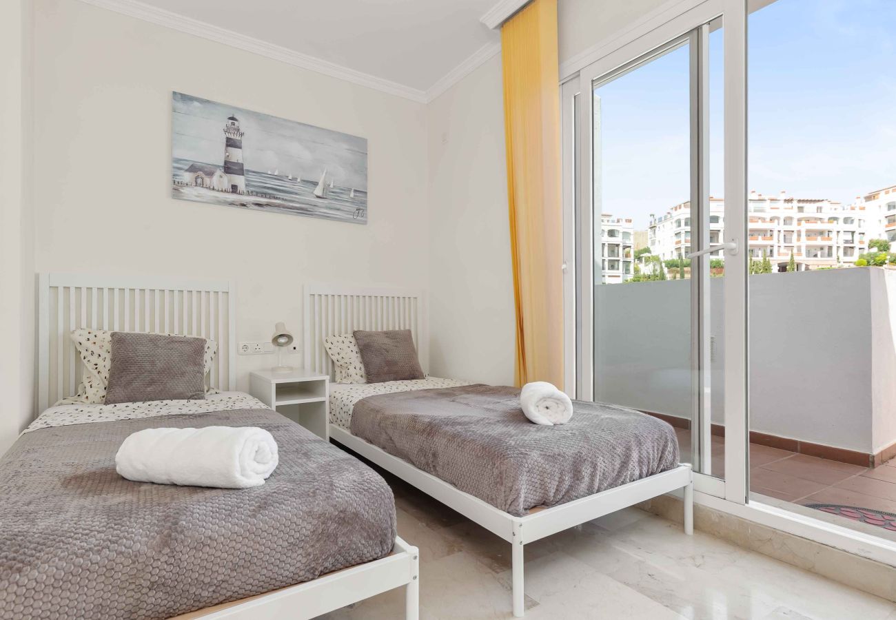 Apartment in Mijas Costa - Magical Sea and Mountain Views with Pool, close to Local Restaurants, Shop, Padel and Golf