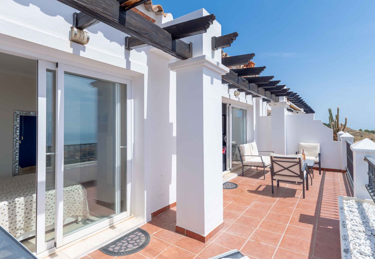 Apartment in Mijas Costa - Magical Sea and Mountain Views with Pool, close to Local Restaurants, Shop, Padel and Golf
